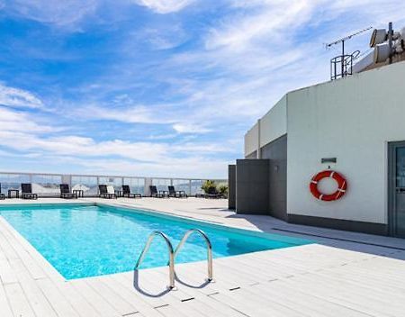 Central One Bed Apartment, Sleeps 4 With Roof Top Pool. גיברלטר מראה חיצוני תמונה